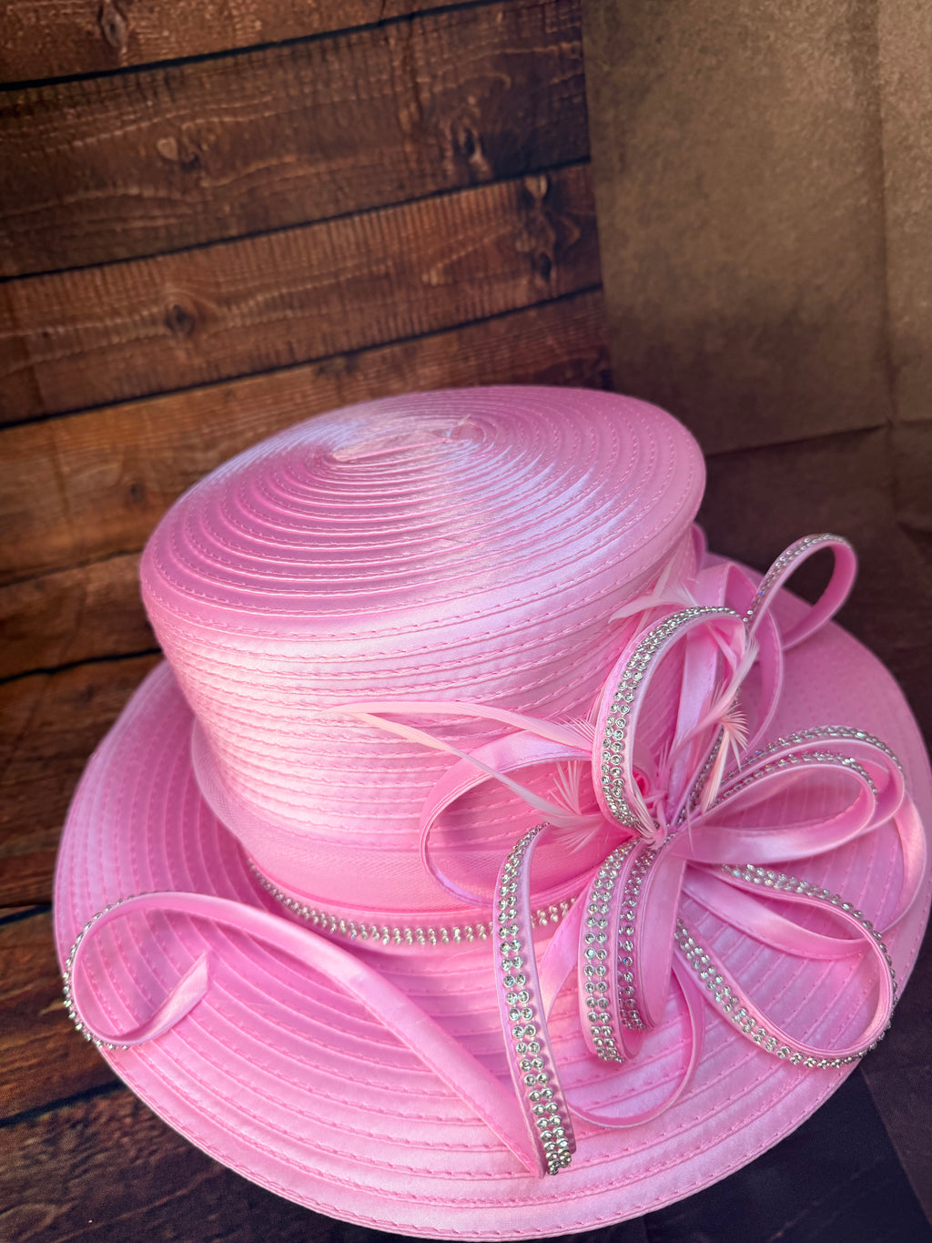 WIDE BRIM CHURCH HAT